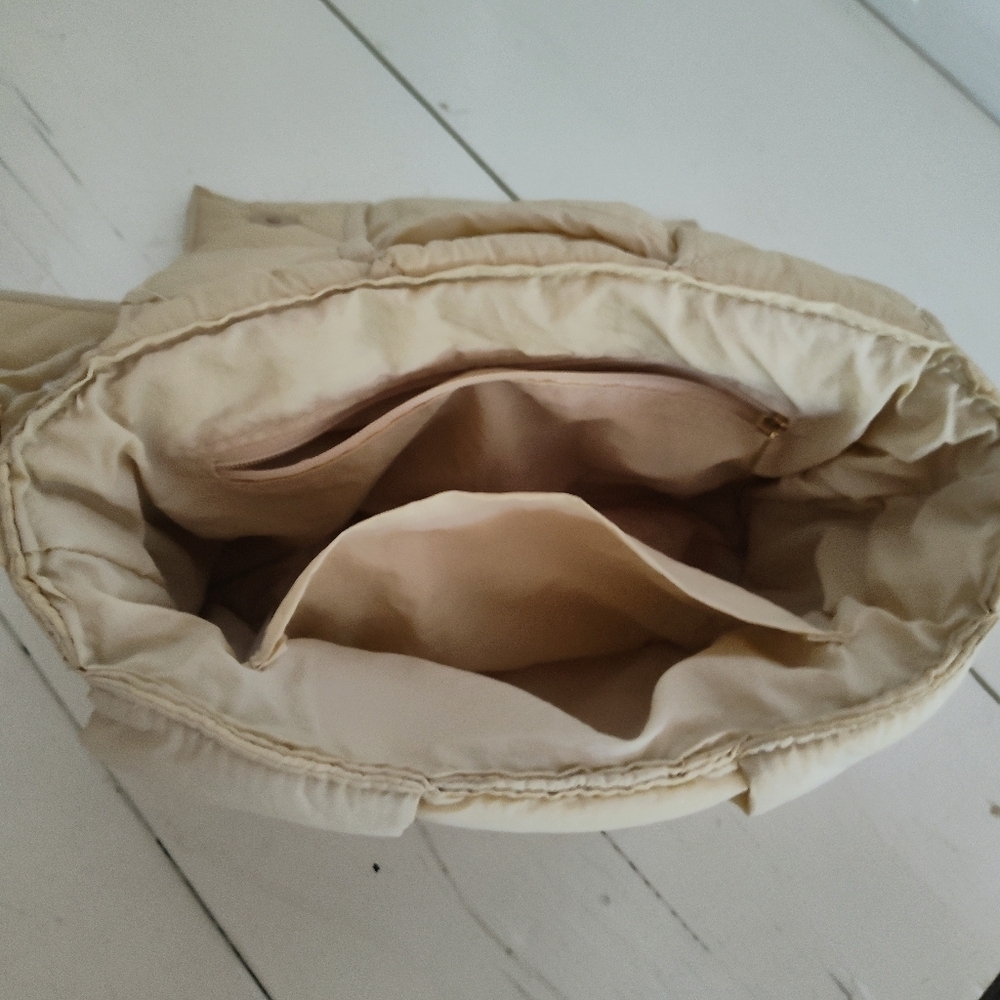 Women's Cream Beige Puffer Basketweave Crossbody Bag - Picture 5 of 5